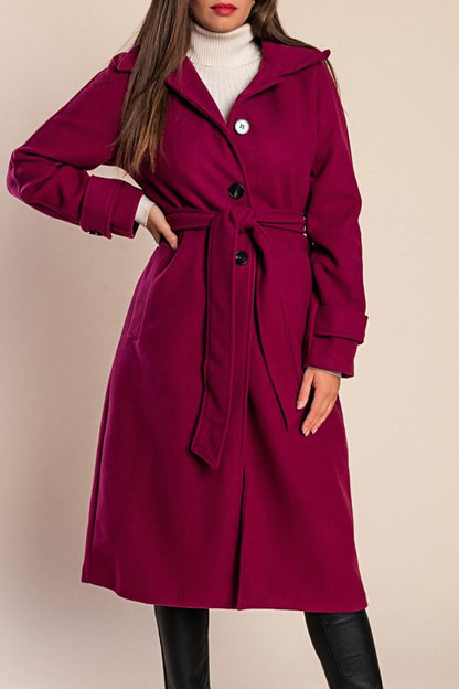 Elegant coat with buttons