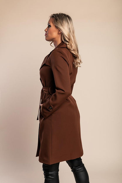 Elegantní trenčkot s knoflíky