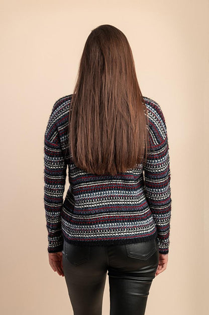 Sweater with decorative collar