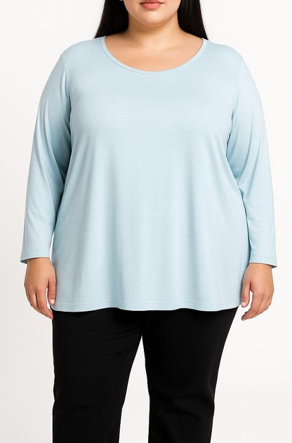 Plus size Top with round neckline