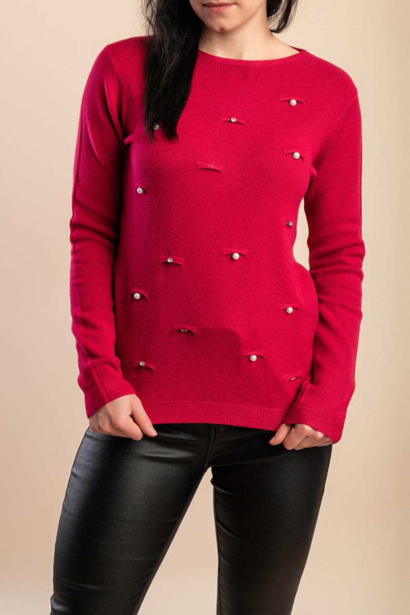 Pullover mit dekorativen Perlen