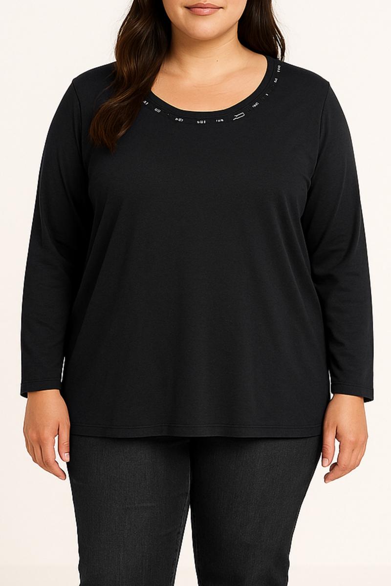 Plus size cotton long sleeve top
