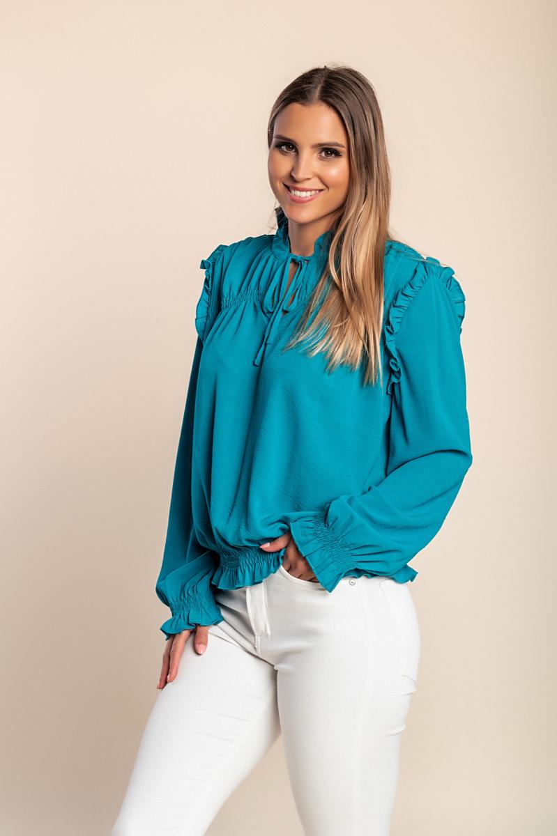 Long-sleeved blouse