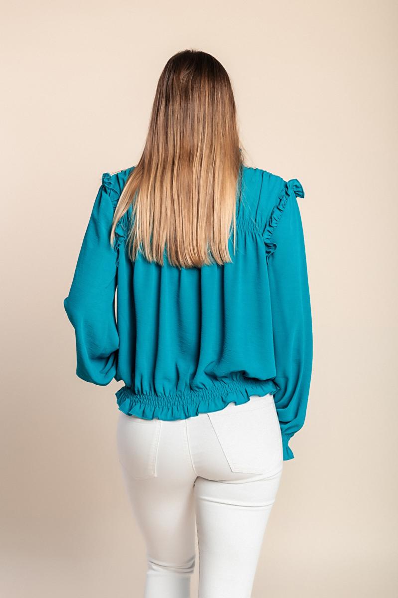 Long-sleeved blouse