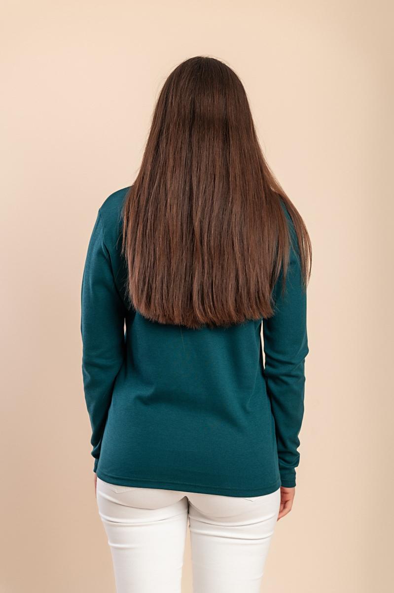 Long-sleeved top