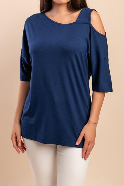 T-Shirt mit asymmetrischem Ausschnitt