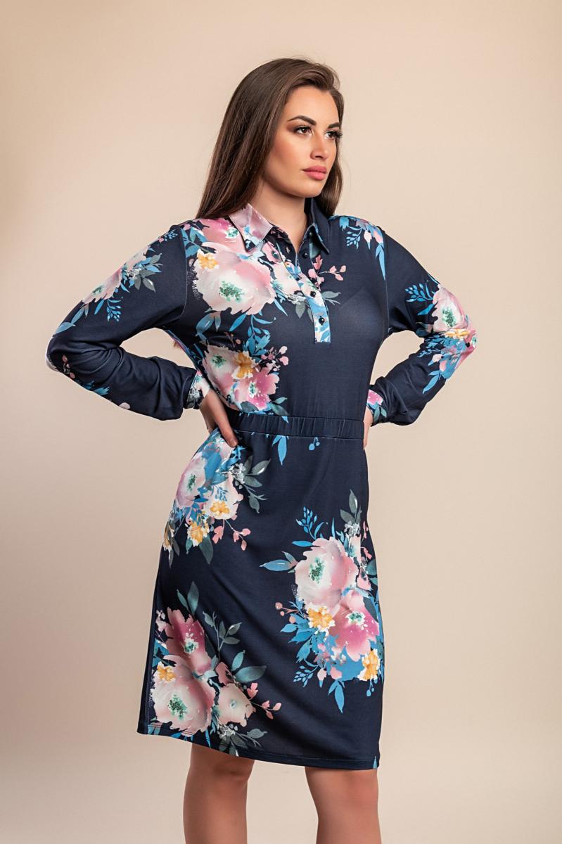 Vestido de talla grande con estampado floral