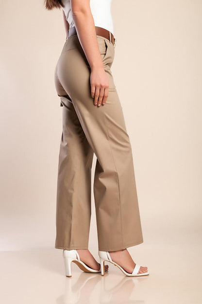 Pantaloni lunghi eleganti con cintura