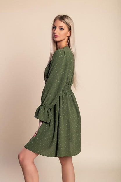 Olivgrünes Minikleid mit V-Ausschnitt