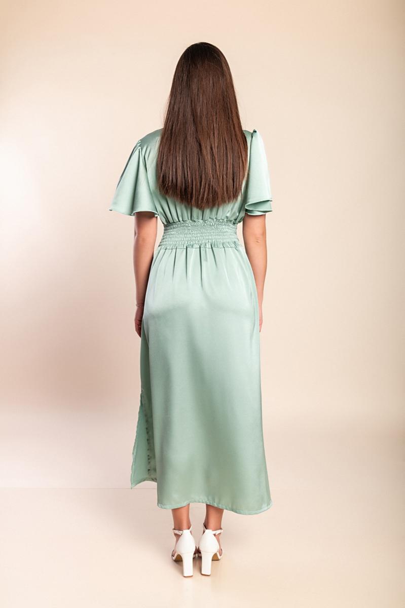 Long dress with short sleeves