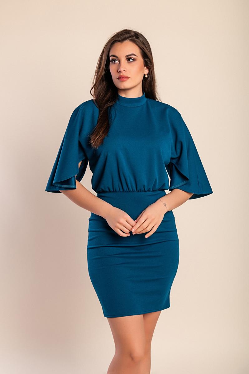 Minikleid mit kurzen Ärmeln
