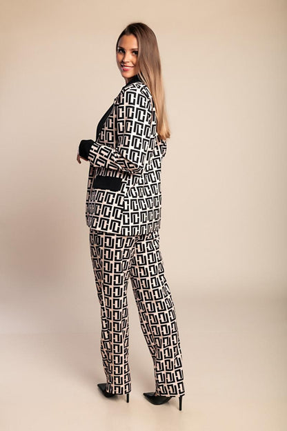 Blazer e pantaloni coordinati a stampa geometrica