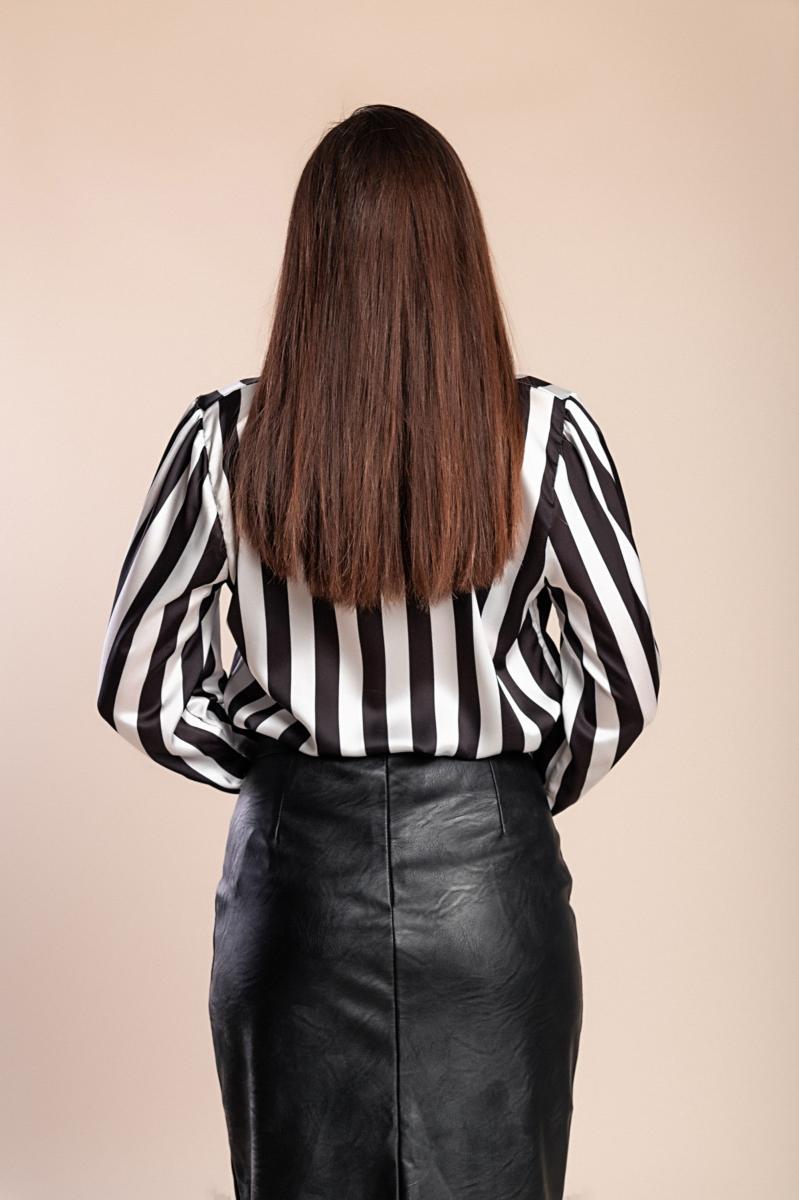 Elegant blouse with striped print