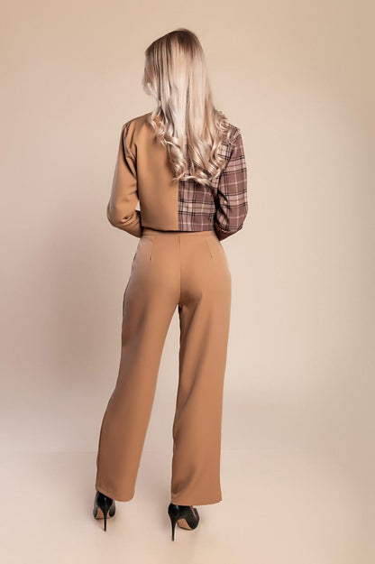 Completo elegante giacca-blazer e pantaloni fantasia a quadri