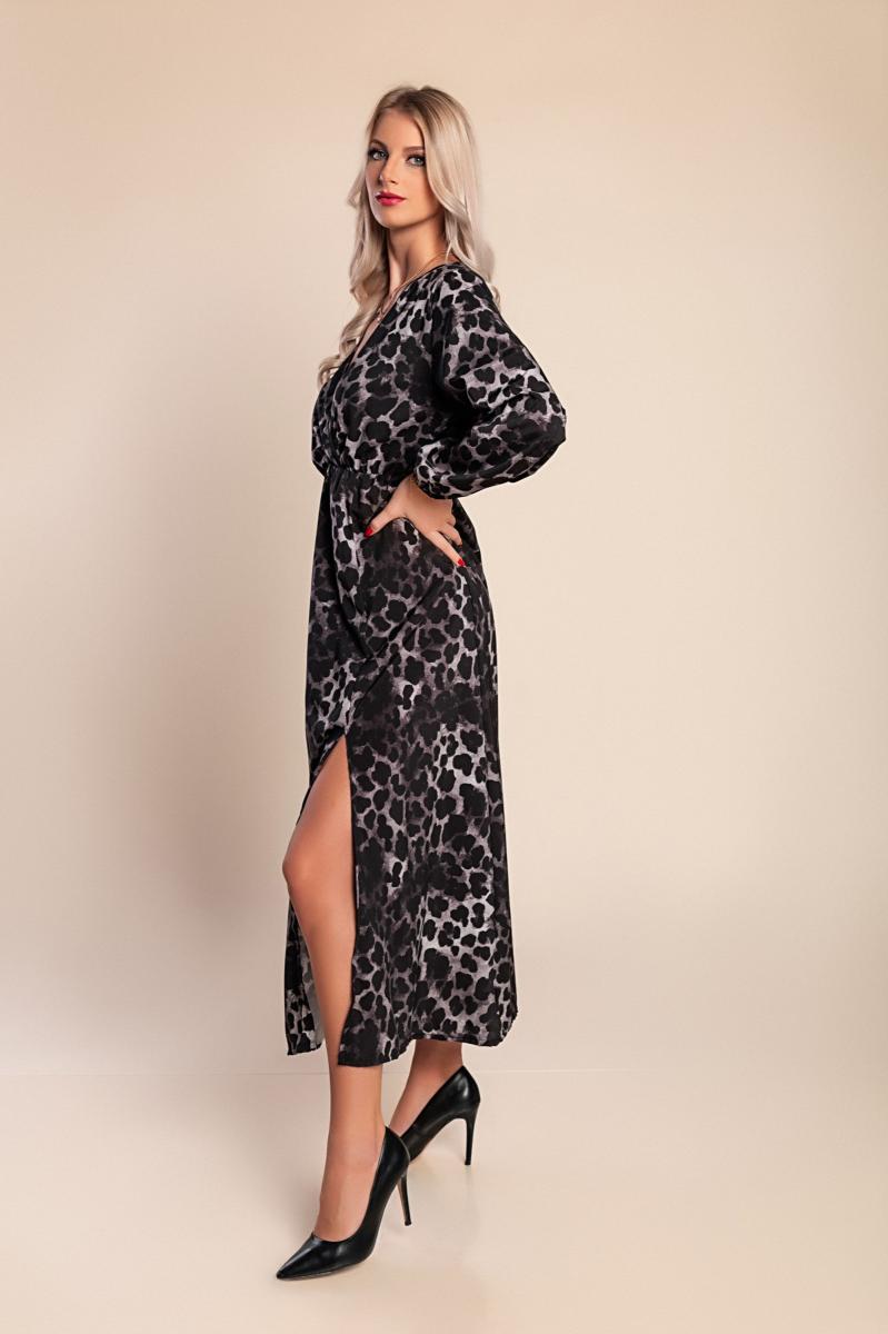 Long dress with leopard print