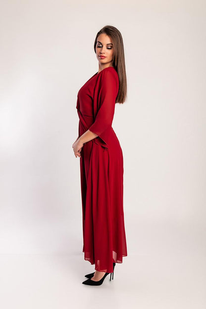 Long dress with V-neck