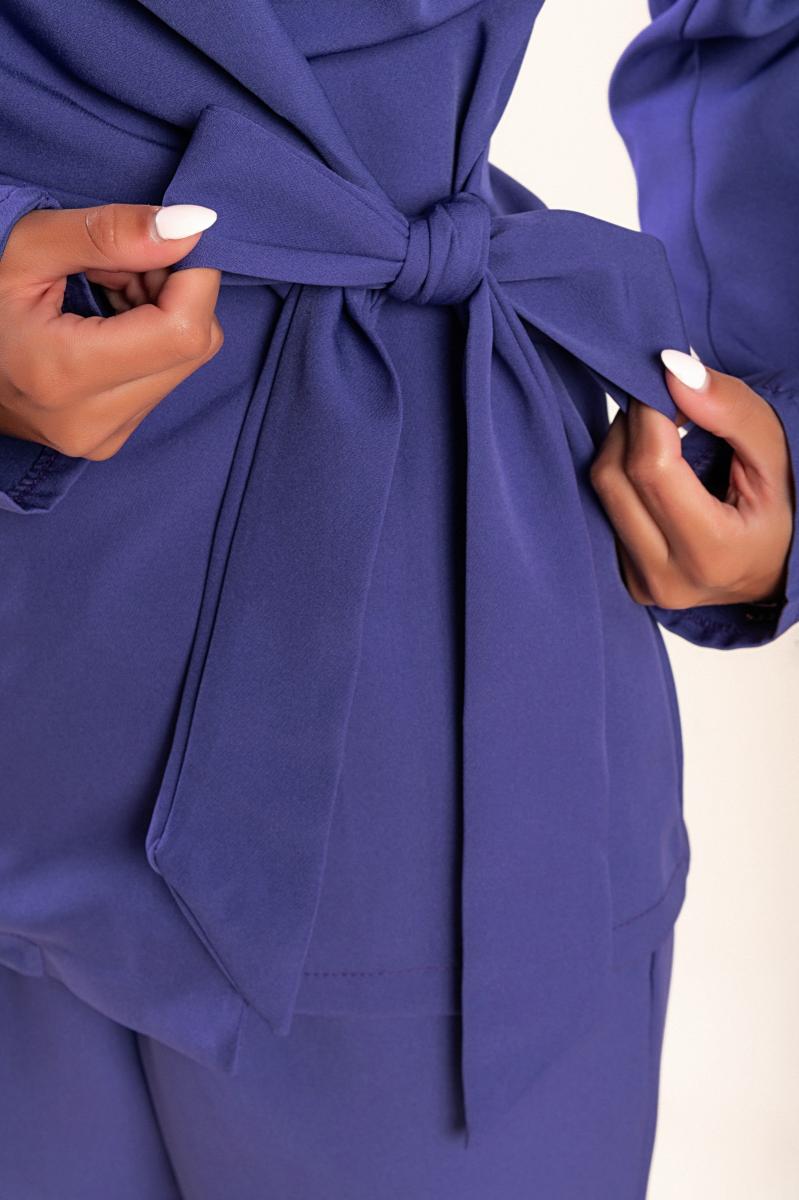 Elegant blazer and pants set