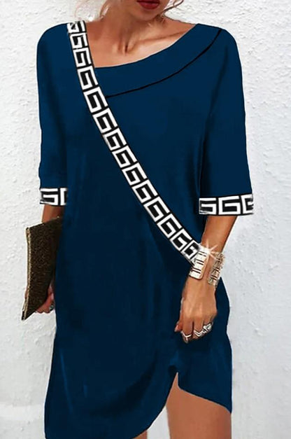Elegant dress with geometric print