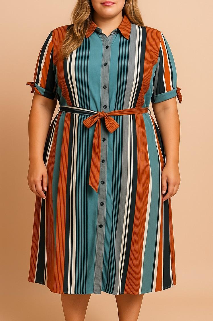 Vestido plus size com estampado às riscas