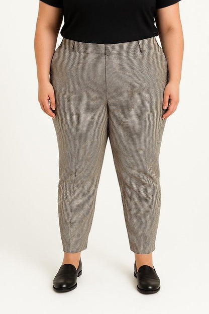 Kalhoty v nadměrné velikosti s kostkovaným vzorem