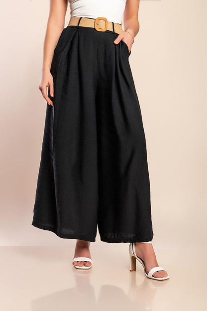 Lange Hose mit dekorativem Gürtel