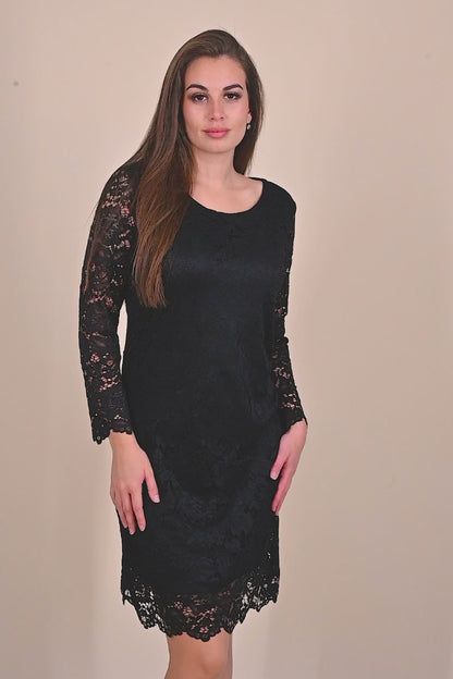 Lace dress with long sleeves