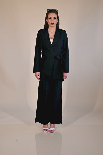 Elegant blazer and pants set
