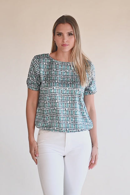 Short-sleeved blouse