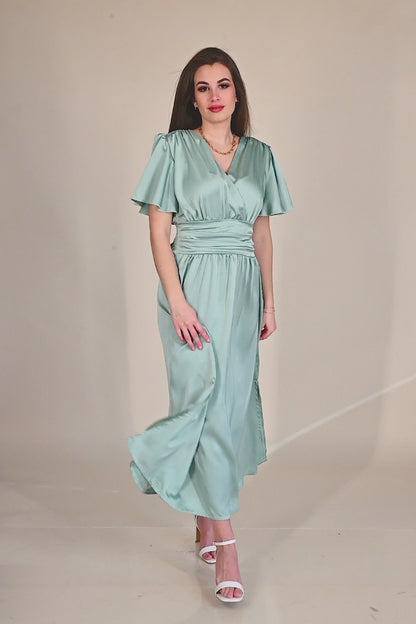 Long dress with short sleeves