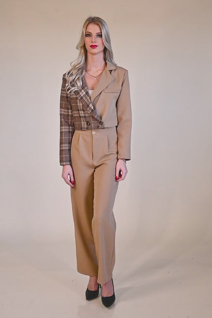 Completo elegante giacca-blazer e pantaloni fantasia a quadri